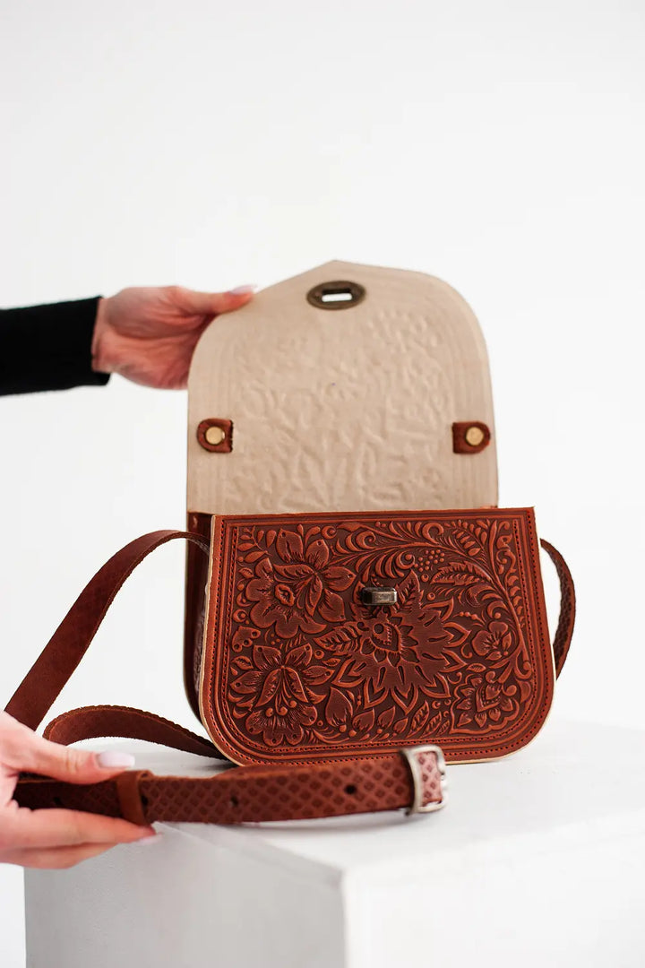 Paint Bag with Small Handle